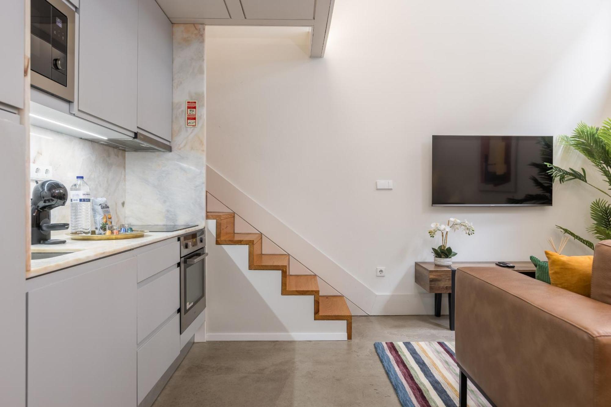 Industrial Cozy Loft Downtown Apartment *